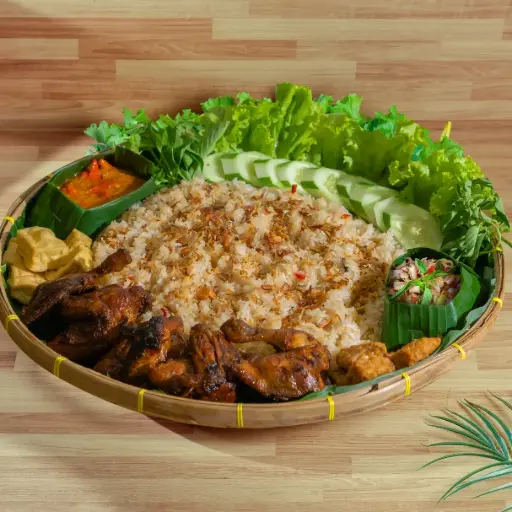 Nasi Tampah Komplit