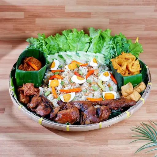 Nasi Tampah Spesial Telur Asin