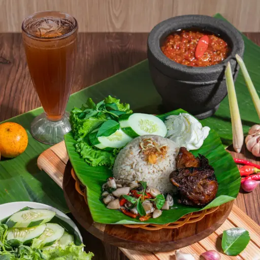 Dine-in Paket Cumi + Es Teh